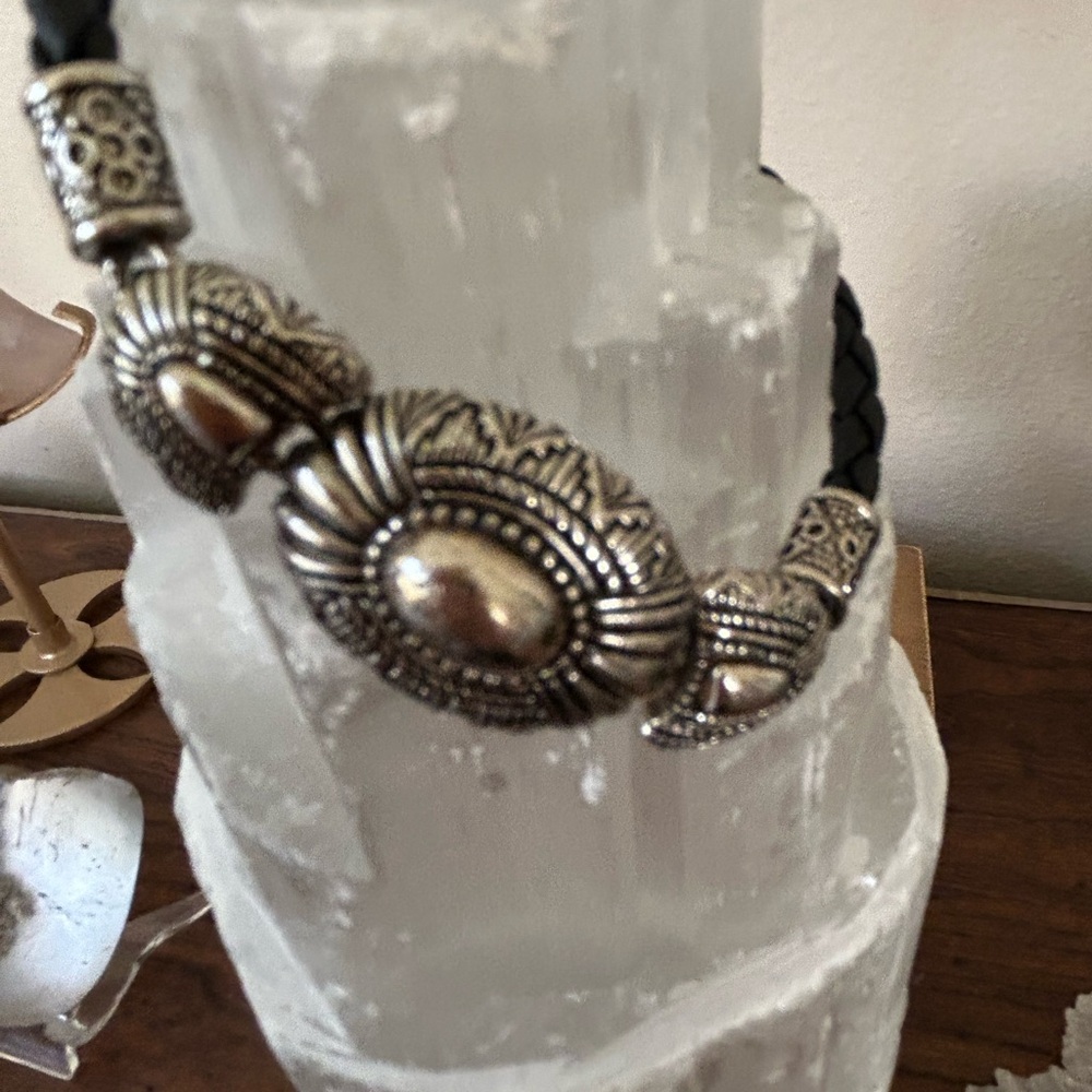 Source Unknown Silver And Black Intricate Bracelet